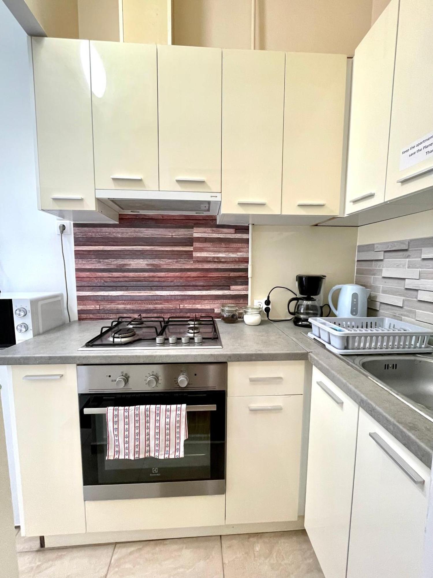 Appartement Free Air Conditioner Nature Near Gozsdu With Free Coffee